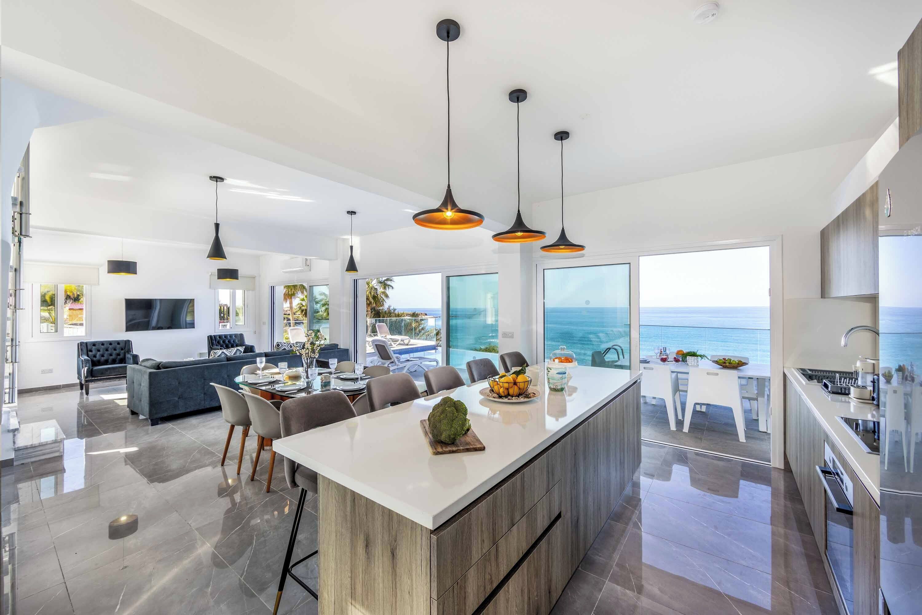 Villa (4 Bedrooms) | Interior