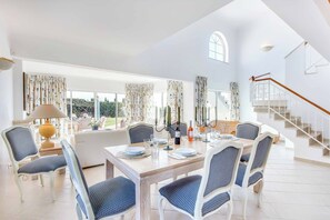 別墅 (4 Bedrooms) | 內部