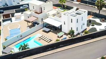 Villa (3 Bedrooms) | Exterior