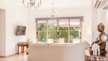 Villa (3 Bedrooms) | Innenbereich