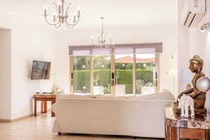 Villa (3 Bedrooms) | Innenbereich