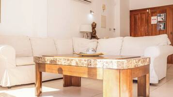 Villa (3 Bedrooms) | Innenbereich