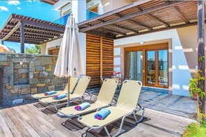 Outdoor dining - Villa Kiotari Meliti (Rhodes)