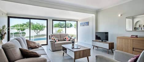 Villa (3 Bedrooms) | Interior