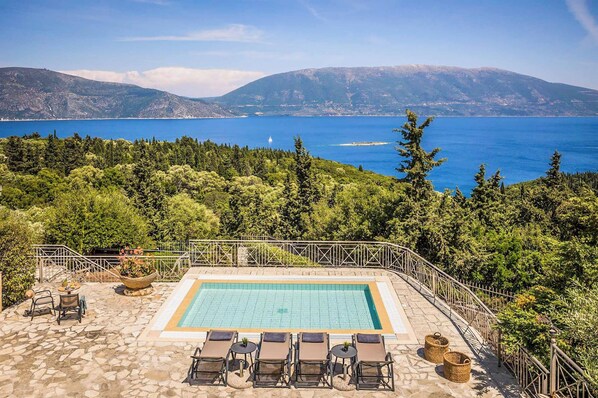 Outdoor pool - Villa Astria (Kefalonia)