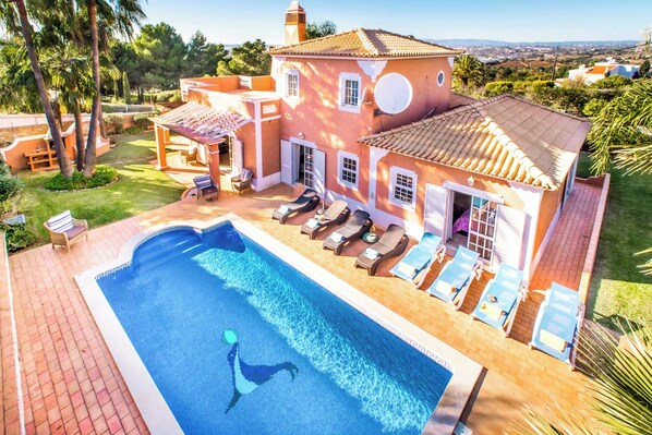 Outdoor pool - Villa Vivienda Rafael (Albufeira)