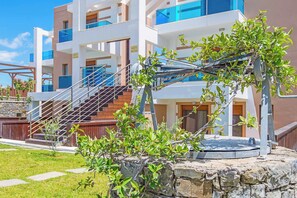 Property grounds - Villa Kiotari Alia (Rhodes)