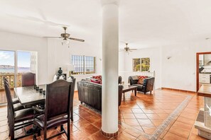 Villa (5 Bedrooms) | Innenbereich