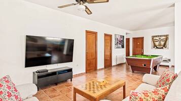 Villa (5 Bedrooms) | Interior