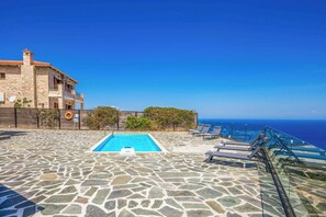 Villa (3 Bedrooms) | Exterior