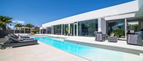 Villa (3 Bedrooms) | Exterior