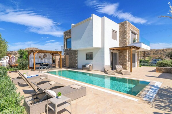 Villa (2 Bedrooms) | Front of property - Villa Elios Residence (Rhodes)
