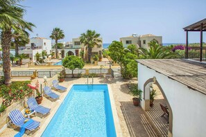 Pool - Villa Euphoria (Paralimni)