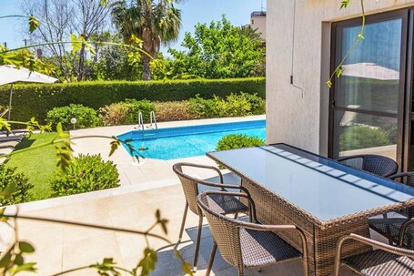 Villa (3 Bedrooms) | Exterior