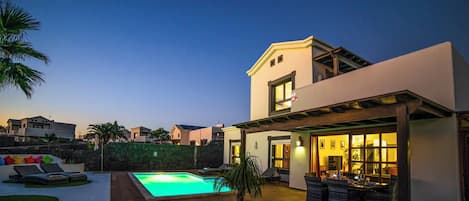 Villa (3 Bedrooms) | Exterieur
