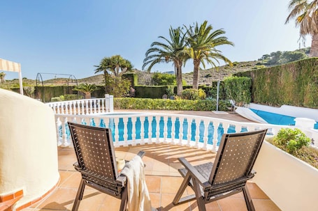 Villa (4 Bedrooms) | Exterior