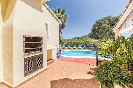 Villa (4 Bedrooms) | Exterior