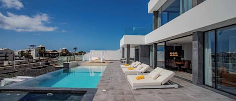 Villa (Multiple Bedrooms) | Interior