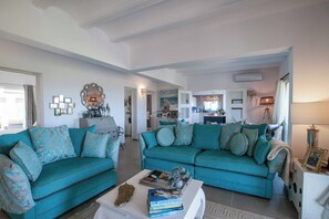 Interior - Villa Ayora (Javea)
