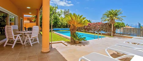 วิลล่า (3 Bedrooms) | บริเวณภายนอก