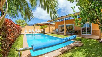 Villa (3 Bedrooms) | Front of property