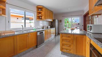 Villa (3 Bedrooms) | Interior