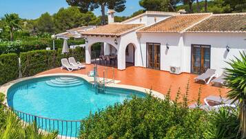 Villa (3 Bedrooms) | Exterior