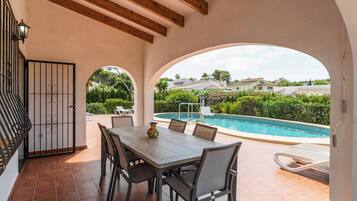 Villa (3 Bedrooms) | Exterior