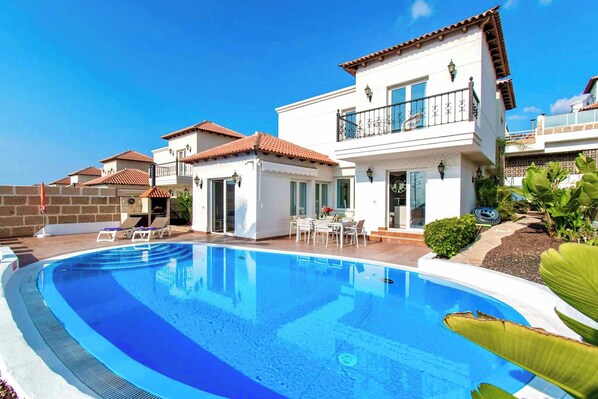 Villa (3 Bedrooms) | Front of property - Villa Pandora (Arona)
