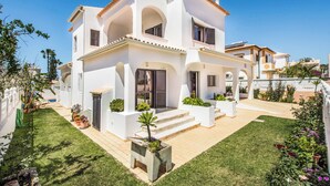 Unclassified image, 4 of 30, button - Villa Cabrita (Albufeira)