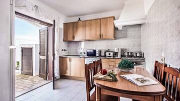 Villa (3 Bedrooms) | Interior