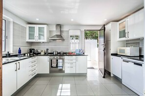 Villa (3 Bedrooms) | Interior - Villa Buganvilia (Albufeira)