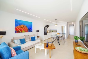 Vila (3 Bedrooms) | Parte interna