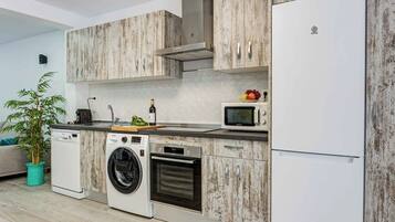 Villa (4 Bedrooms) | Interior