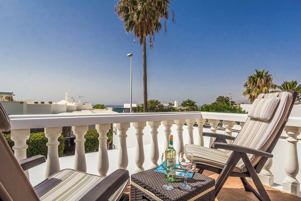 Villa (4 Bedrooms) | Exterieur