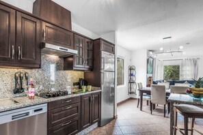 Villa (4 Bedrooms) | Interiör