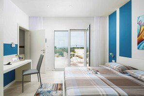 4 bedrooms, desk, bed sheets - Villa White Pebble I (Rasa)