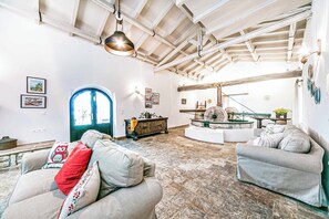 Interior - Villa Mangana (Corfu)