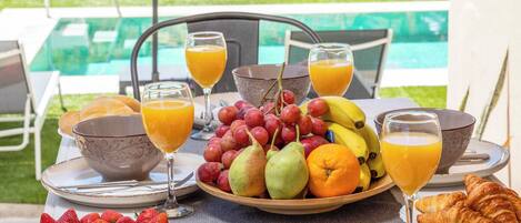 Villa (3 Bedrooms) | Exterior