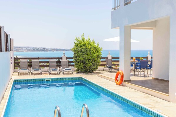Villa (4 Bedrooms) | Exterior