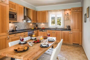 Villa (5 Bedrooms) | Intérieur
