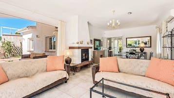 Villa (3 Bedrooms) | Interior