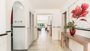 Villa (3 Bedrooms) | Innvendig