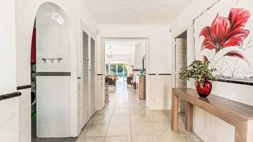 Villa (3 Bedrooms) | Interior