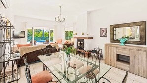 Villa (3 Bedrooms) | Innvendig