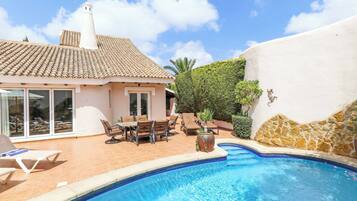 Villa (3 Bedrooms) | Depan hartanah