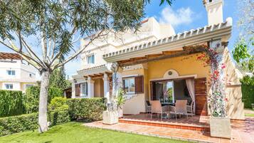 Vil·la (3 Bedrooms) | Exterior