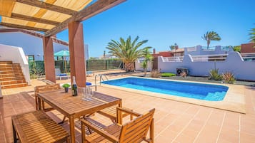 Villa (3 Bedrooms) | Außenbereich