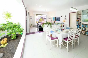 Villa (3 Bedrooms) | Interior