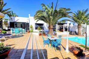 Villa (3 Bedrooms) | Extérieur